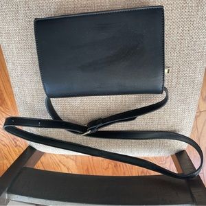 La terre crossbody bag